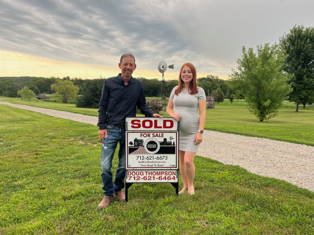 Home RED BRICK REALTY